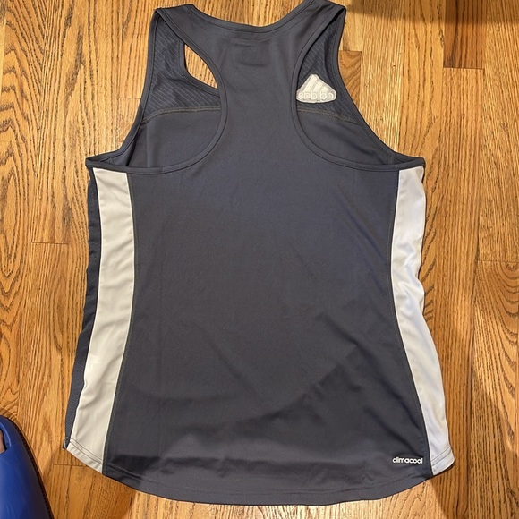 Adidas grey workout top, size L, in good shape - Picture 2 of 5